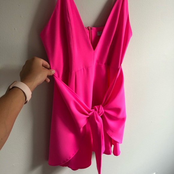 TOBI hot pink mini Dress - Picture 2 of 8